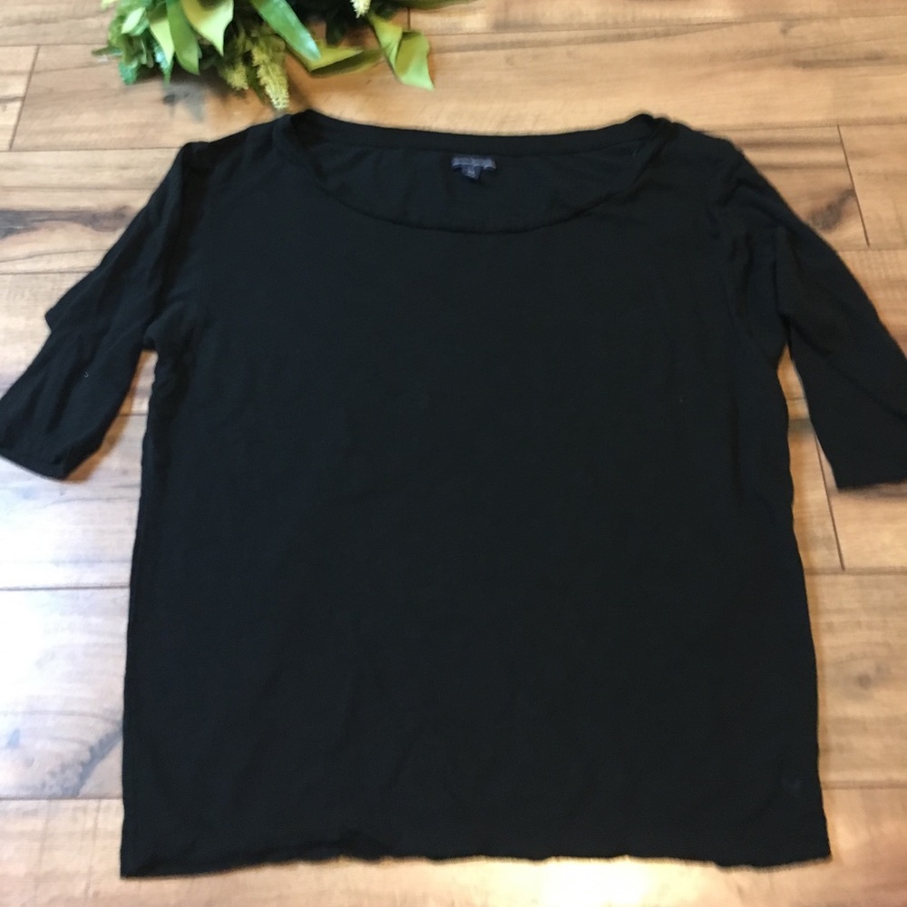 Women’s American eagle 🦅 black mid sleeve tee